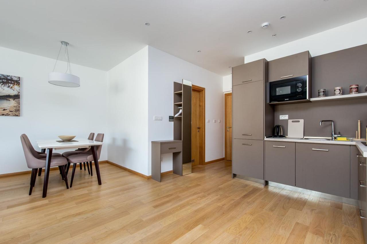 Apartments Lora In Apart-Hotel بودفا المظهر الخارجي الصورة