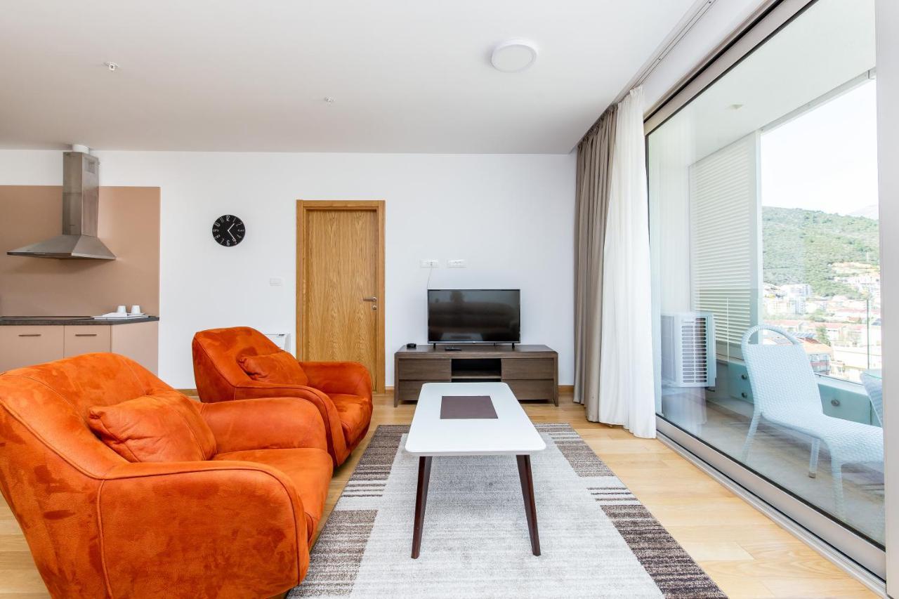 Apartments Lora In Apart-Hotel بودفا المظهر الخارجي الصورة