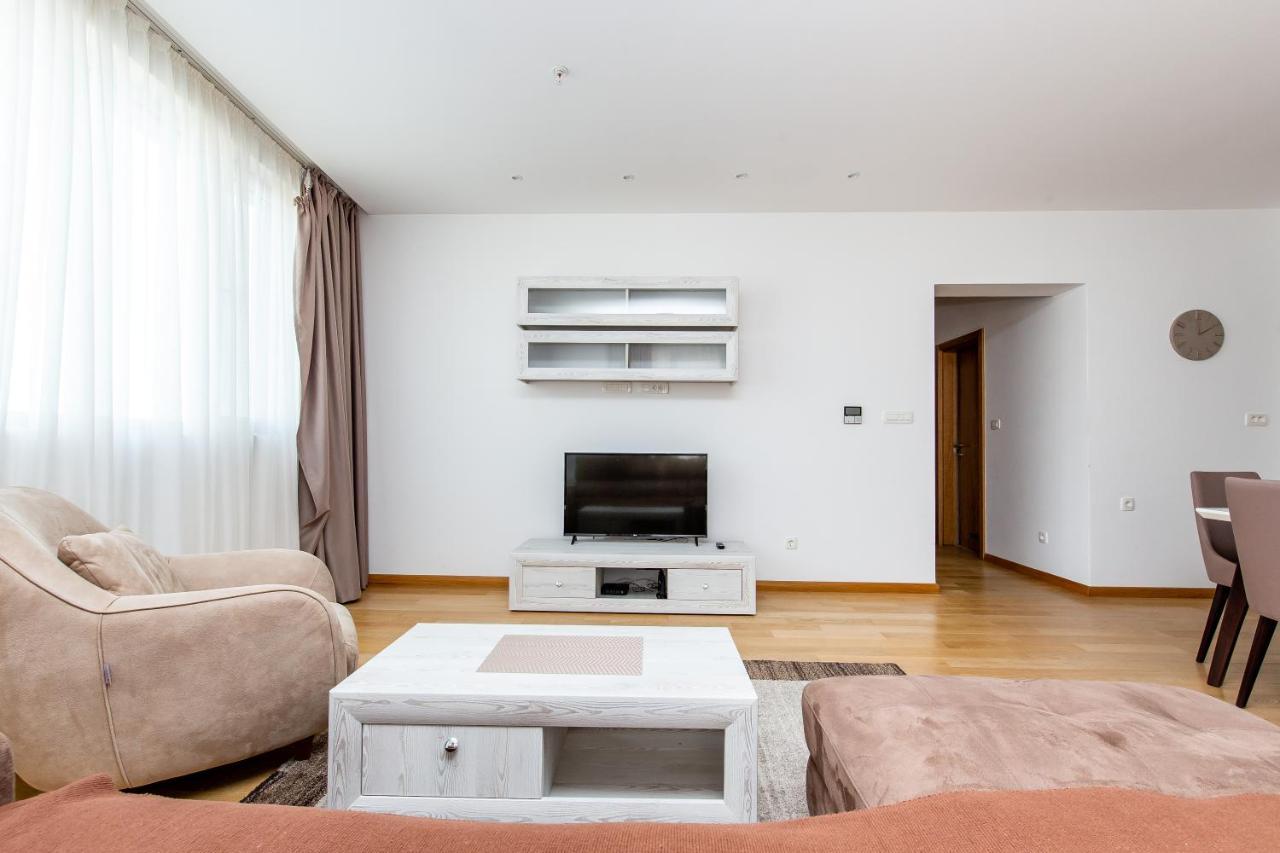 Apartments Lora In Apart-Hotel بودفا المظهر الخارجي الصورة