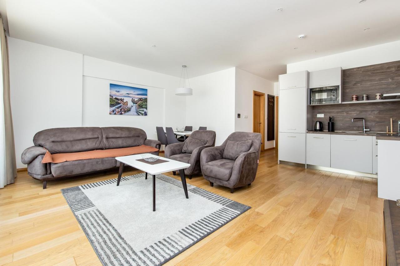 Apartments Lora In Apart-Hotel بودفا المظهر الخارجي الصورة