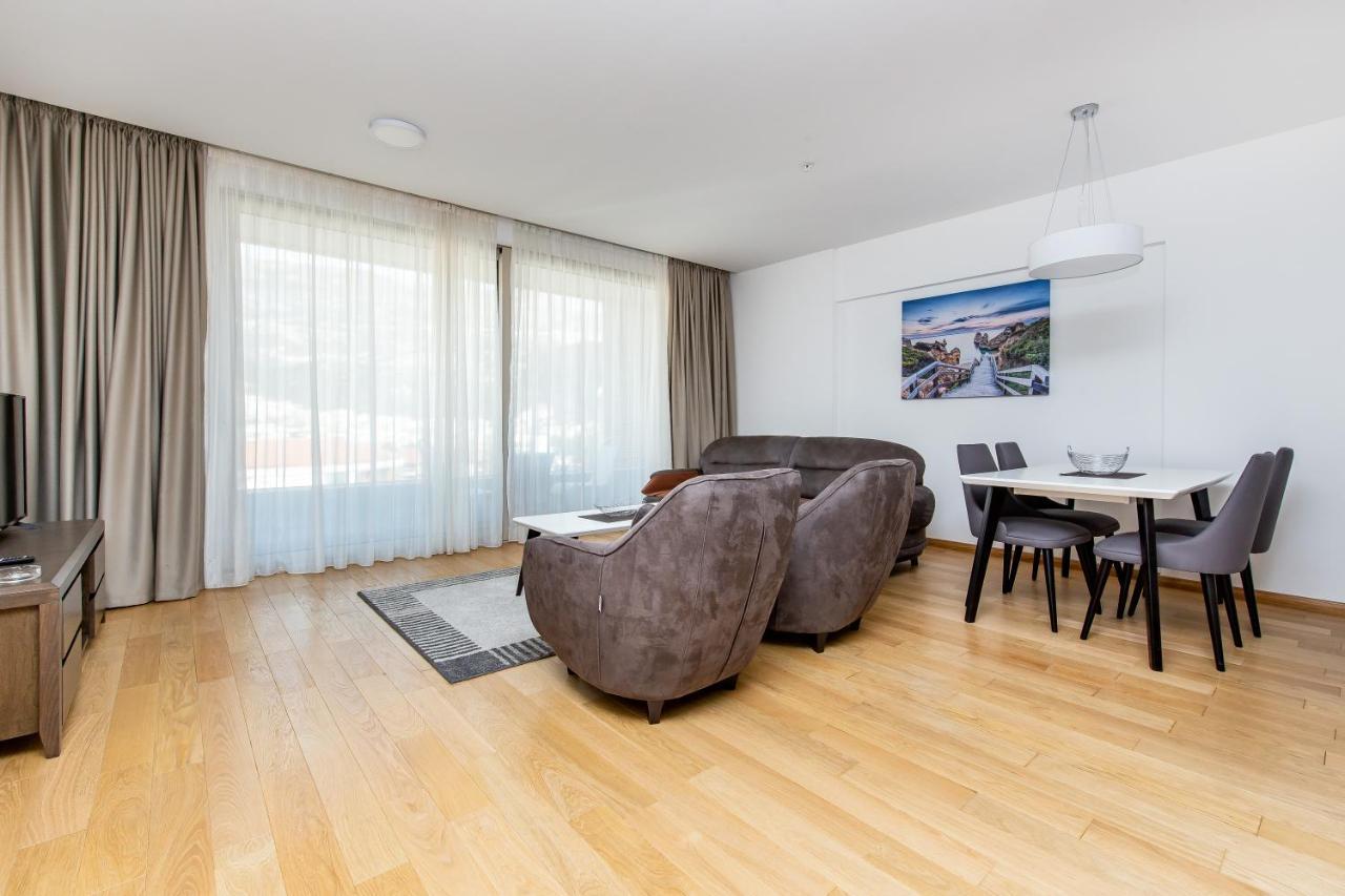 Apartments Lora In Apart-Hotel بودفا المظهر الخارجي الصورة